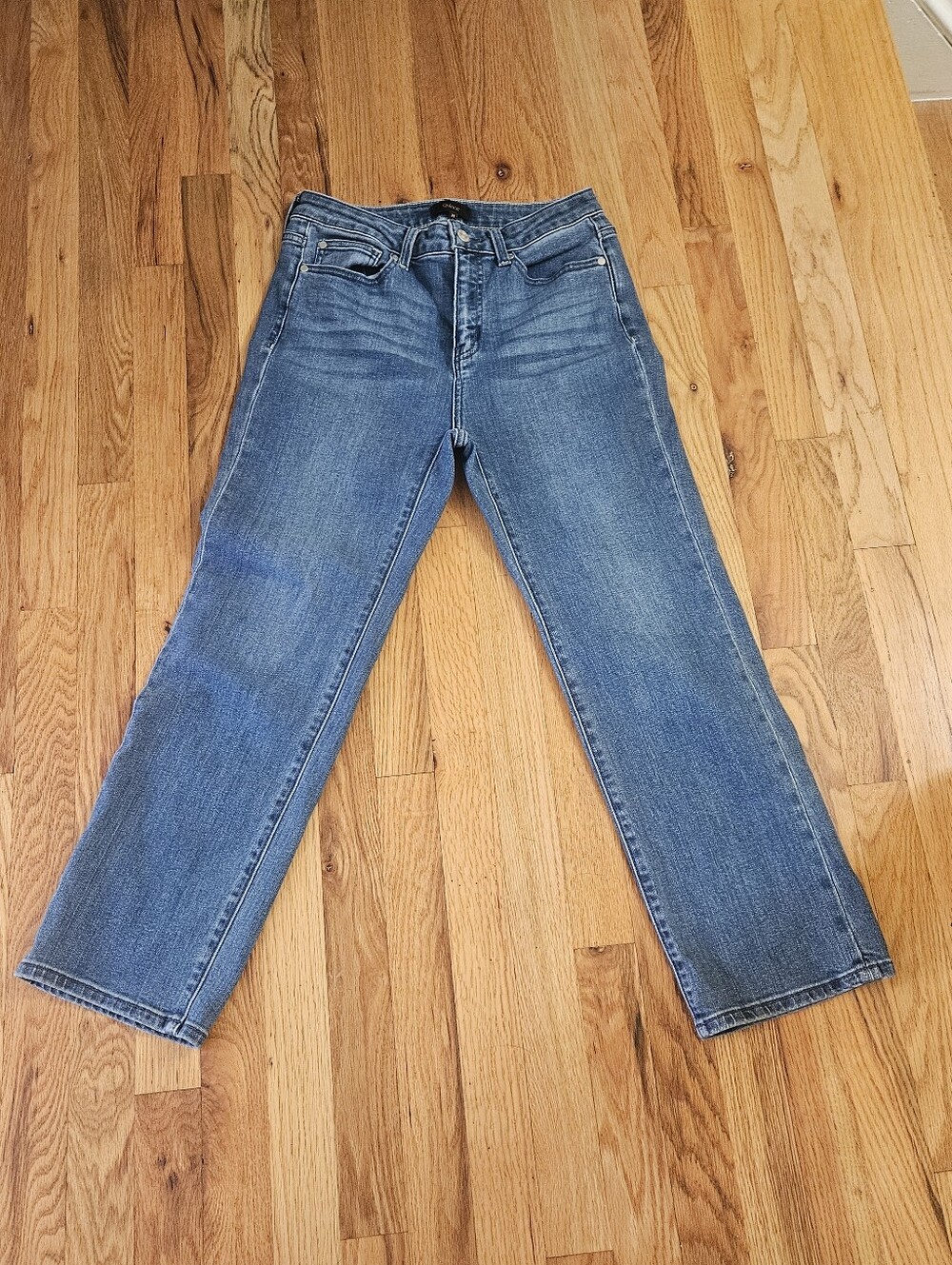 Bella Stretch Straight Jeans from Quince
